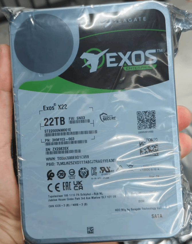 Seagate Exos 22TB 3.5" — ST22000NM001E